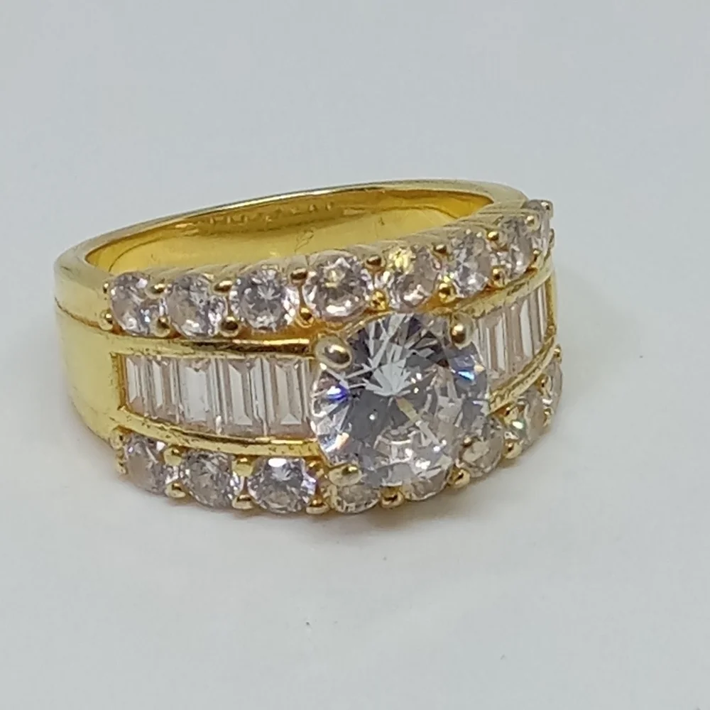* 925 ring dazzling baguette cut cubic zirconia gold tone size 9